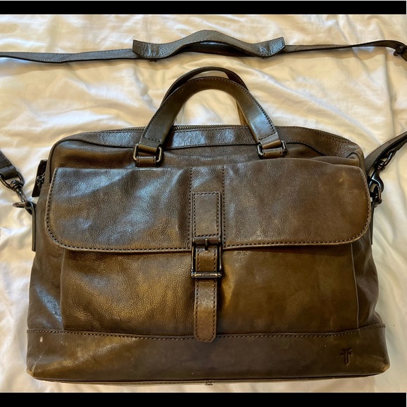 Frye Other - Frye Oliver Messenger Bag